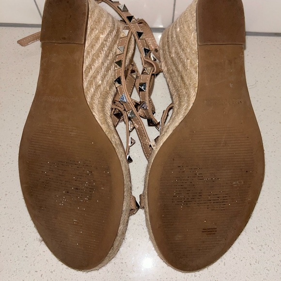Steve Madden stud wedges size 9 - Picture 5 of 6